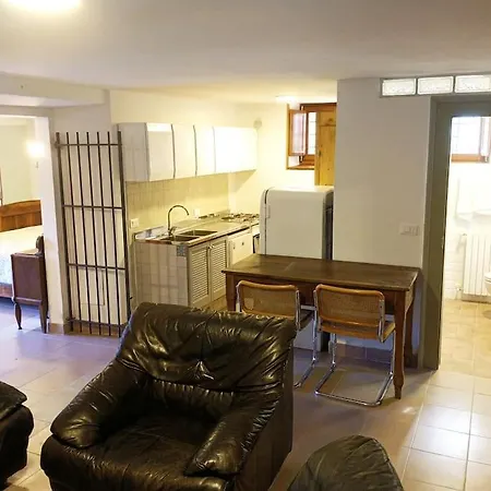 Feriehus La Fioraia E La Legnaia