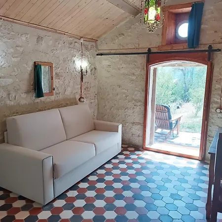 La Fioraia E La Legnaia *