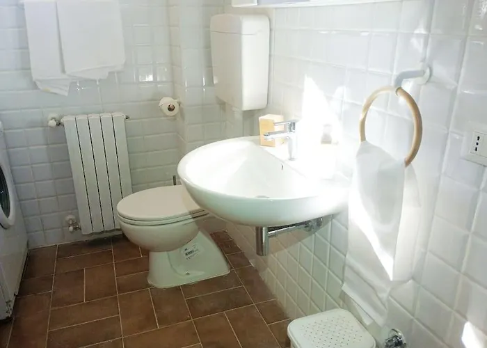 La Fioraia E La Legnaia *