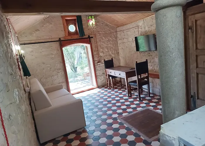 別荘 La Fioraia E La Legnaia ラクイラ